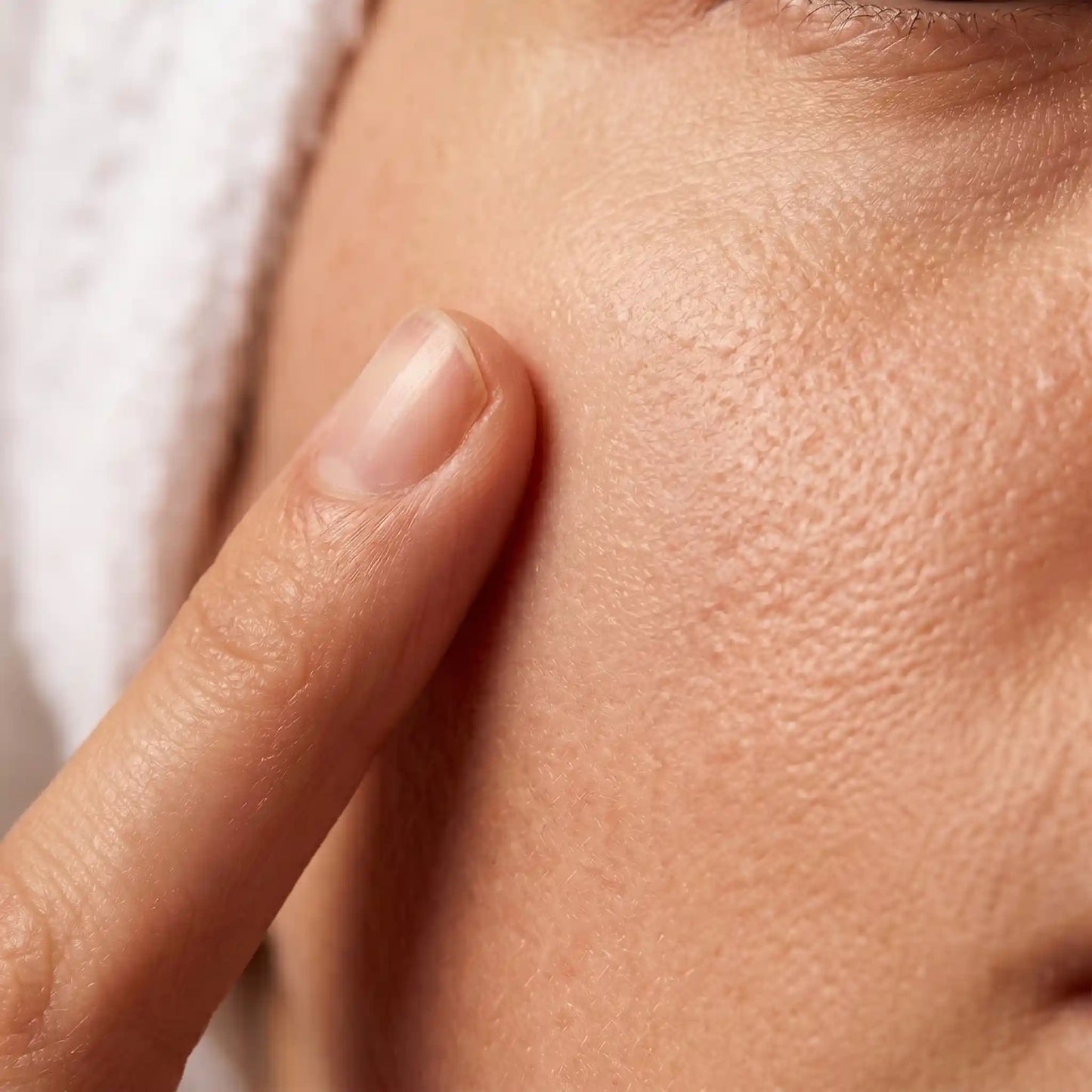 Serum Q10 Antimanchas y Reafirmante